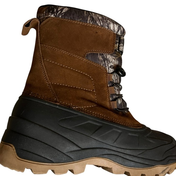 Ozark Trail Men\'s Winter Pac Boots with a Mossy Oak camouflage and suede upper. main image 13